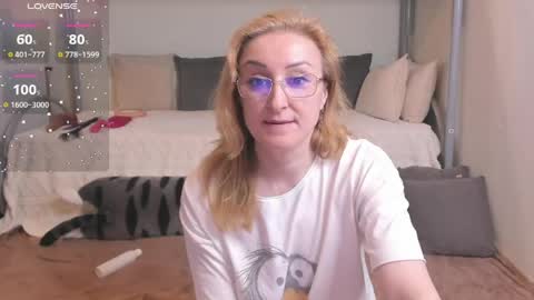 Madisson online show from April 28, 2026, 2:27 am