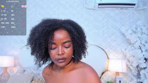 Madisson Lopez online show from October 27, 2025, 11:41 pm