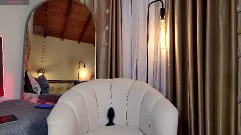 Snapshot of madissonone1 chatting on July 19, 2026, 2:15 am MADISSOONE online show from July 19, 2026, 2:15 am