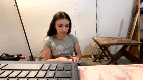 MayUjoin29 online show from January 24, 2025, 4:59 am