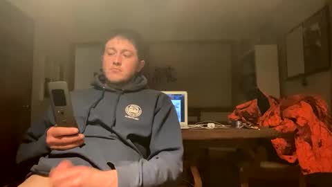 MayUjoin29 online show from February 5, 2025, 7:50 am