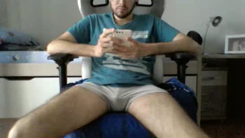 madmike_92 online show from September 21, 2025, 5:25 pm