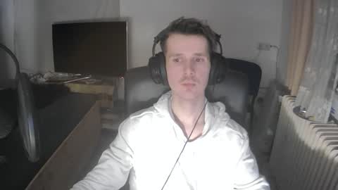 Snapshot of madnessss1215 chatting on March 2, 2026, 9:54 pm madnessss1215 online show from March 2, 2026, 9:54 pm