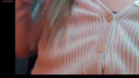 Snapshot of madyqueen chatting on February 27, 2025, 6:42 pm Mara online show from February 27, 2025, 6:42 pm