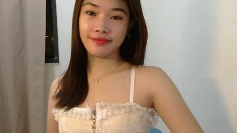 Snapshot of mae_luna chatting on July 24, 2026, 10:19 pm mae_luna online show from July 24, 2026, 10:19 pm