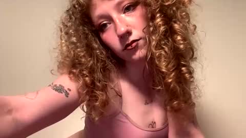 maevebabexo online show from December 22, 2025, 3:03 am