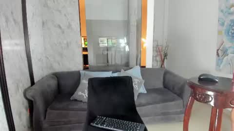 mafearias23 online show from June 17, 2026, 2:07 pm