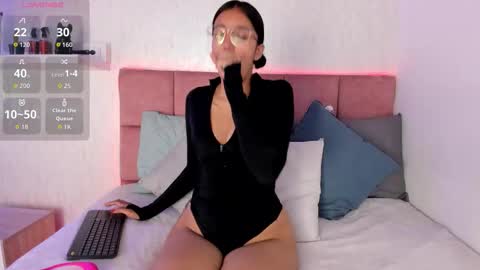 MafeMendez online show from September 19, 2025, 11:33 am