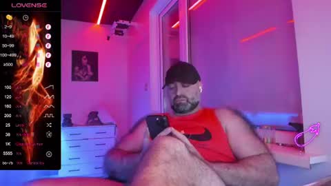 Snapshot of magabear chatting on July 12, 2026, 9:06 pm Magabear online show from July 12, 2026, 9:06 pm