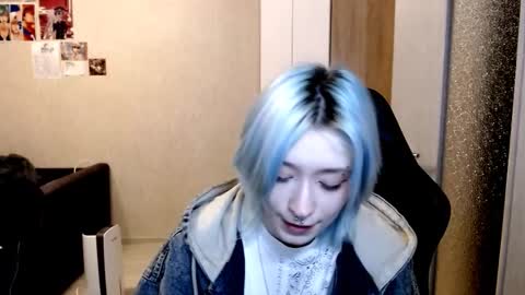 Sophia online show from November 14, 2025, 4:28 pm