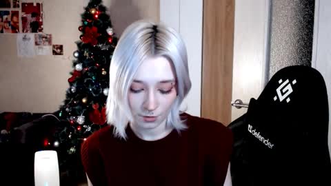 Sophia online show from December 16, 2025, 4:12 pm