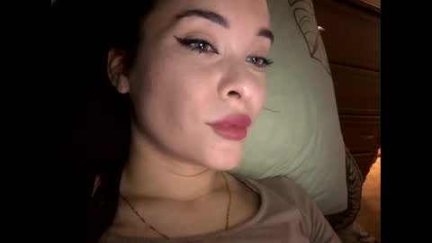 magggg658318 online show from January 18, 2025, 12:26 pm