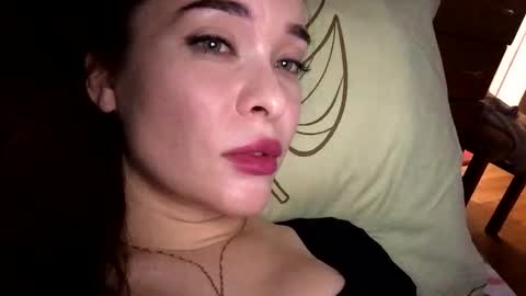 magggg658318 online show from October 13, 2025, 2:28 pm