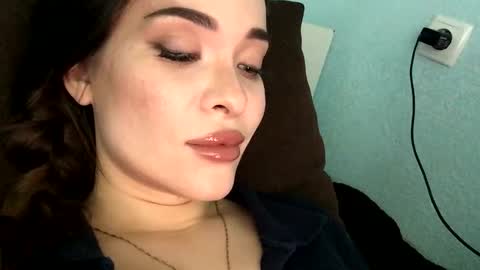 magggg658318 online show from June 1, 2026, 2:41 pm