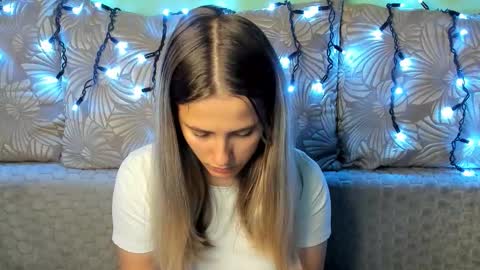 Maggie online show from October 14, 2025, 12:33 am