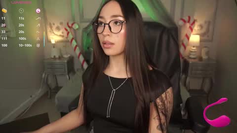   online show from December 17, 2025, 9:54 pm