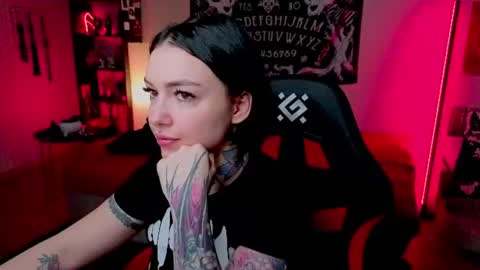 Snapshot of magic_alie chatting on July 5, 2026, 8:38 pm Magic Allie online show from July 5, 2026, 8:38 pm