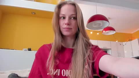 Snapshot of magic_couple13 chatting on May 10, 2026, 10:09 am Alice online show from May 10, 2026, 10:09 am