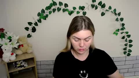 Snapshot of magic_katarina_ chatting on December 19, 2024, 2:45 am magic_katarina_ online show from December 19, 2024, 2:45 am