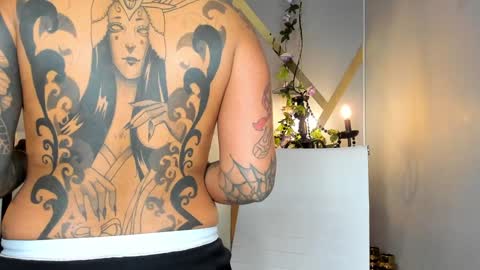 Snapshot of magic_marg chatting on December 9, 2024, 8:54 pm Marge online show from December 9, 2024, 8:54 pm