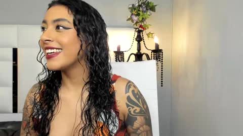 Snapshot of magic_marg chatting on January 20, 2025, 9:11 pm Marge online show from January 20, 2025, 9:11 pm