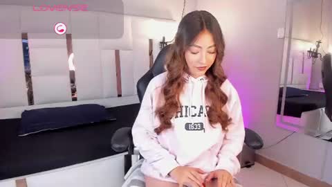 magic_miaa online show from July 3, 2026, 1:39 pm
