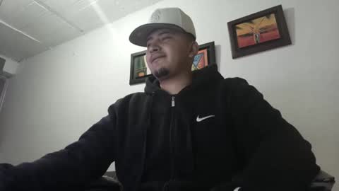 Snapshot of magic_milk23 chatting on September 19, 2025, 4:58 am magic_milk23 online show from September 19, 2025, 4:58 am