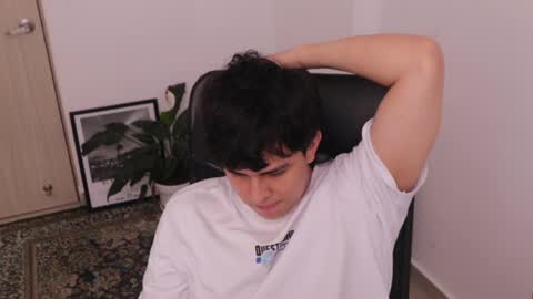 Tony Hoffa online show from April 19, 2026, 5:23 pm