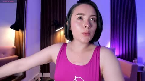 Snapshot of magic_vera chatting on June 5, 2026, 3:24 am Vera online show from June 5, 2026, 3:24 am