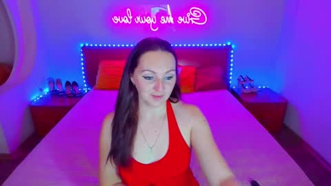 Lili and Bella online show from December 8, 2024, 7:15 am