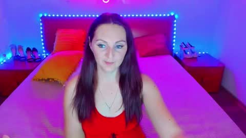 Lili and Bella online show from December 8, 2024, 4:28 pm