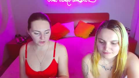 Lili and Bella online show from February 22, 2025, 7:56 am