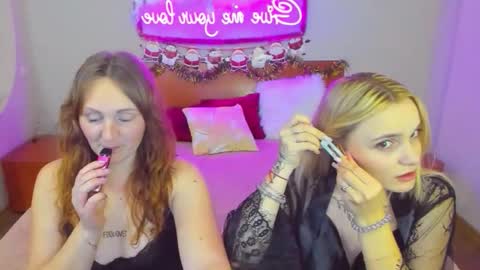 Lili and Bella online show from January 9, 2026, 6:53 pm