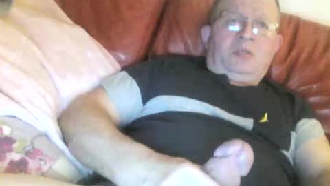 magicman250 online show from November 8, 2025, 10:41 pm