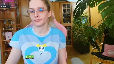 Nicole online show from February 7, 2025, 12:53 am