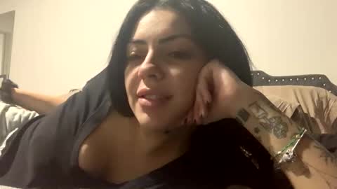 magicvalentine11 online show from December 16, 2025, 6:18 am