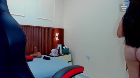 Snapshot of magievans1 chatting on February 26, 2025, 12:36 pm magievans1 online show from February 26, 2025, 12:36 pm