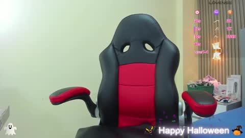 Snapshot of magievans1 chatting on October 30, 2025, 12:39 pm magievans1 online show from October 30, 2025, 12:39 pm