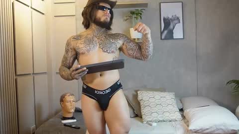 MAGNUS DAHL online show from January 31, 2025, 6:36 pm