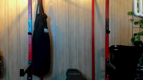 MAGNUS DAHL online show from February 21, 2025, 11:11 am