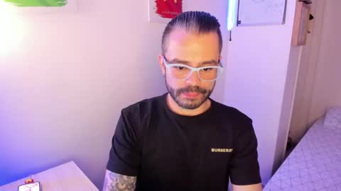     online show from April 18, 2026, 1:42 am