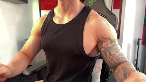 Snapshot of magnus_savage chatting on May 1, 2026, 4:33 pm If you want me to use the Lovense please let me know -- online show from May 1, 2026, 4:33 pm
