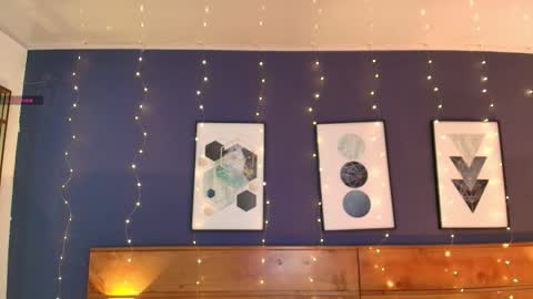 Dani online show from October 6, 2025, 11:07 am