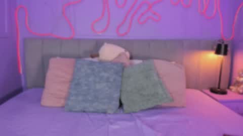 Mai online show from November 28, 2025, 7:49 pm