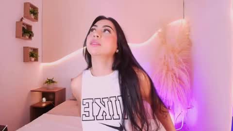 Snapshot of maia_lia_ chatting on September 18, 2025, 6:10 pm MAIA  LIA  online show from September 18, 2025, 6:10 pm