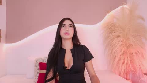 MAIA  LIA  online show from December 21, 2025, 12:51 am