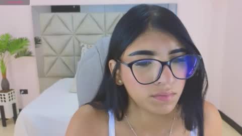 Snapshot of maiaa_ruiz chatting on November 14, 2025, 2:05 pm Maiaa Ruiz online show from November 14, 2025, 2:05 pm