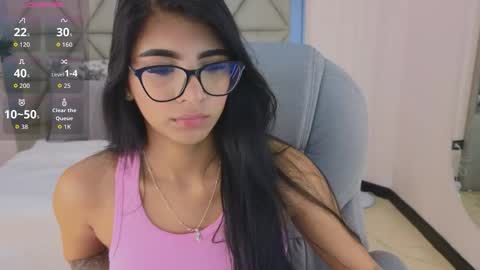 Snapshot of maiaa_ruiz chatting on November 25, 2025, 2:28 pm Maiaa Ruiz online show from November 25, 2025, 2:28 pm