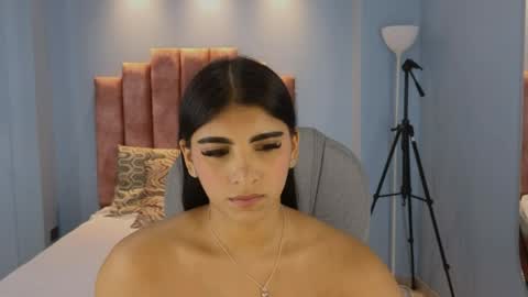 Snapshot of maiaa_ruiz chatting on May 5, 2026, 2:30 am Maiaa Ruiz online show from May 5, 2026, 2:30 am