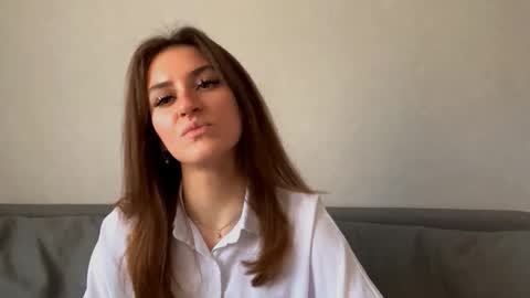 M I A online show from March 21, 2026, 8:41 am